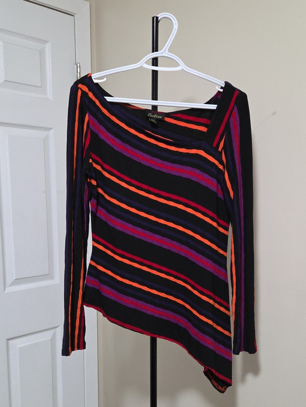 Cartise Black Asymmetric Long-Sleeve Stripe Top
